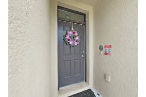 8112 BILSTON VILLAGE LANE, GIBSONTON, FL 33534 - MLS#MFRTB8472185