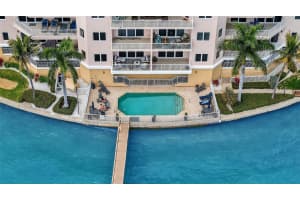 205 BRIGHTWATER DRIVE, CLEARWATER BEACH, FL 33767 - MLS#MFRTB8472266