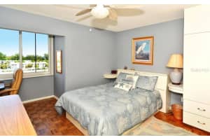 1055 PEPPERTREE DRIVE, SARASOTA, FL 34242 - MLS#MFRTB8472276