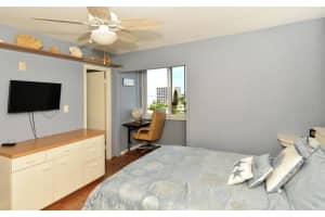 1055 PEPPERTREE DRIVE, SARASOTA, FL 34242 - MLS#MFRTB8472276