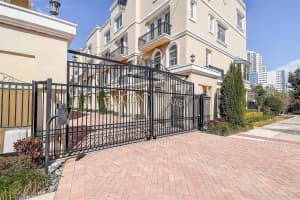 411 REGENT LANE, ST PETERSBURG, FL 33701 - MLS#MFRTB8472337