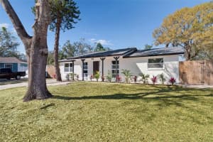 8818 AUBURN WAY, TAMPA, FL 33615 - MLS#MFRTB8472433