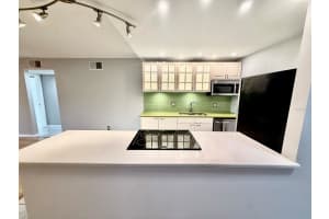 4500 BAY DRIVE, CLEARWATER, FL 33764 - MLS#MFRTB8472582