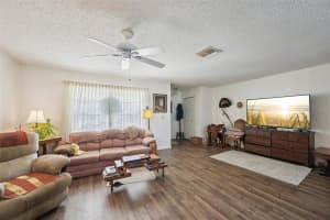 1633 BENTWOOD DRIVE, SUN CITY CENTER, FL 33573 - MLS#MFRTB8472621