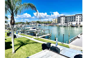 165 MEDALLION BOULEVARD, MADEIRA BEACH, FL 33708 - MLS#MFRTB8472768