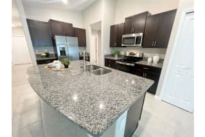 7104 AMELIA COVE COURT, SUN CITY CENTER, FL 33573 - MLS#MFRTB8472876