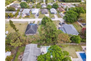 1335 25TH AVENUE, VERO BEACH, FL 32962 - MLS#MFRTB8472899