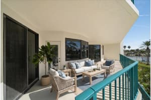 670 ISLAND WAY, CLEARWATER BEACH, FL 33767 - MLS#MFRTB8472962
