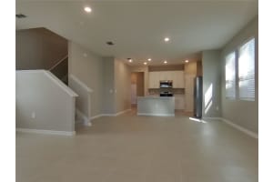 MLS# MFRTB8472972, Apopka, Florida 32703