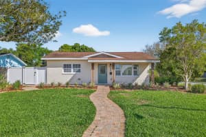 939 39th Ave Ne, ST PETERSBURG