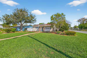 939 39TH AVENUE, ST PETERSBURG, FL 33703 - MLS#MFRTB8473058