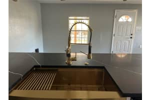 2119 E ELLICOTT, TAMPA, FL 33610 - MLS#MFRTB8473065