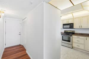 15462 GULF BOULEVARD, MADEIRA BEACH, FL 33708 - MLS#MFRTB8473069