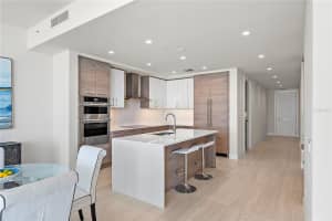 301 1ST STREET, ST PETERSBURG, FL 33701 - MLS#MFRTB8473107