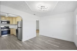 10001 20TH STREET, TAMPA, FL 33612 - MLS#MFRTB8473142