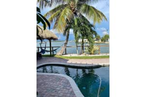 16029 REDINGTON DRIVE, REDINGTON BEACH, FL 33708 - MLS#MFRTB8473199