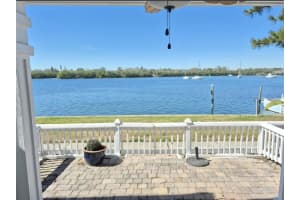 3739 Pompano Dr Se, ST PETERSBURG