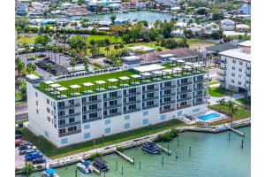 400 150TH AVENUE, MADEIRA BEACH, FL 33708 - MLS#MFRTB8473309