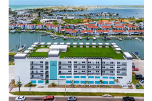 400 150TH AVENUE, MADEIRA BEACH, FL 33708 - MLS#MFRTB8473309