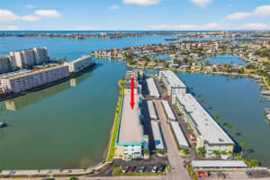 5940 30th Ave S #203, GULFPORT