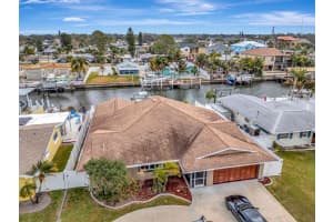 405 Driftwood Dr E, PALM HARBOR