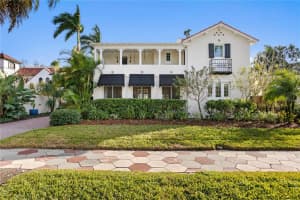 936 17th Ave Ne, ST PETERSBURG