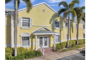 4728 BEACH DRIVE, ST PETERSBURG, FL 33705 - MLS#MFRTB8473575