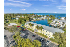 4728 BEACH DRIVE, ST PETERSBURG, FL 33705 - MLS#MFRTB8473575