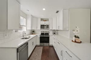 3704 CARROWAY STREET, TAMPA, FL 33619 - MLS#MFRTB8473606