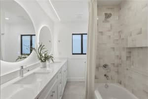 2846 PINELLAS POINT DRIVE, ST PETERSBURG, FL 33712 - MLS#MFRTB8473651