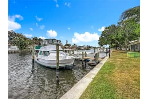 6747 CAPE HATTERAS WAY, ST PETERSBURG, FL 33702 - MLS#MFRTB8473673