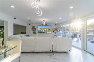 320 HARBOR PASSAGE, CLEARWATER BEACH, FL 33767 - MLS#MFRTB8473675