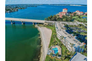 6265 SUN BOULEVARD, ST PETERSBURG, FL 33715 - MLS#MFRTB8473695