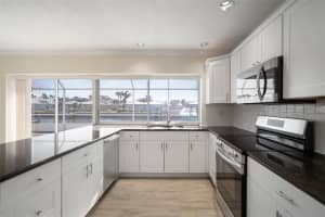 910 SPINDLE PALM WAY, APOLLO BEACH, FL 33572 - MLS#MFRTB8473743