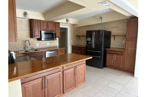 1325 SANDY LANE, CLEARWATER, FL 33755 - MLS#MFRTB8473811