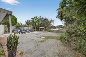 16112 FOXFIRE DRIVE, TAMPA, FL 33618 - MLS#MFRTB8474003