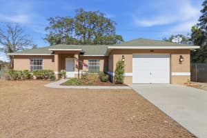 2745 W Redgate Dr, DUNNELLON