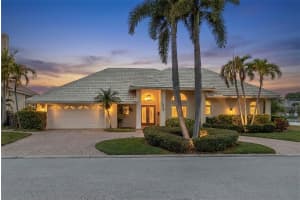 2035 HAWAII AVENUE, ST PETERSBURG, FL 33703 - MLS#MFRTB8474027