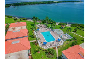 6295 Bahia Del Mar Cir #401, ST PETERSBURG