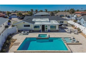 6404 LAKE SUNRISE DRIVE, APOLLO BEACH, FL 33572 - MLS#MFRTB8474134