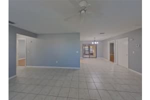 MLS# MFRTB8474181, St Petersburg, Florida 33712