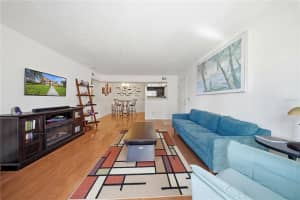 10200 GANDY BOULEVARD, ST PETERSBURG, FL 33702 - MLS#MFRTB8474234