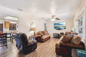 713 CRESTWOOD DRIVE, WINTER HAVEN, FL 33881 - MLS#MFRTB8474394