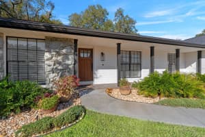 2525 LAURELWOOD LANE, VALRICO, FL 33596 - MLS#MFRTB8474417