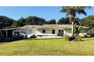 812 E 13th Ave, NEW SMYRNA BEACH