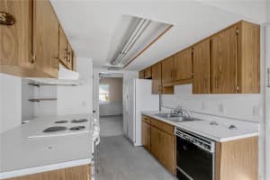 3717 SOUTHVIEW DRIVE, BRANDON, FL 33511 - MLS#MFRTB8474444