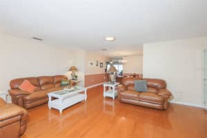 318 FAIRSIDE COURT, SUN CITY CENTER, FL 33573 - MLS#MFRTB8474458