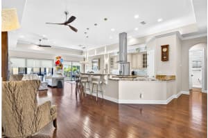 105 WIMBLEDON COURT, ST PETERSBURG, FL 33708 - MLS#MFRTB8474477