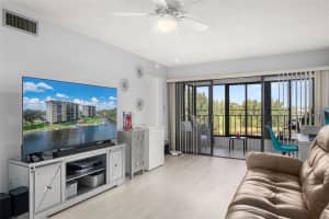 117 COUNTRY CLUB DRIVE, LAKE PLACID, FL 33852 - MLS#MFRTB8474543