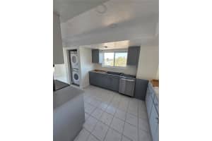 650 ISLAND WAY, CLEARWATER BEACH, FL 33767 - MLS#MFRTB8474604